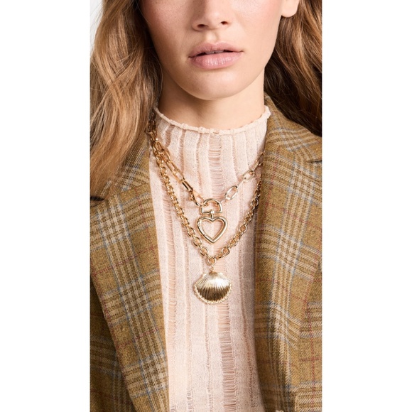 Kenneth Jay Lane Shell Clasp Necklace Shell Clasp Necklace - Picture 1 of 5